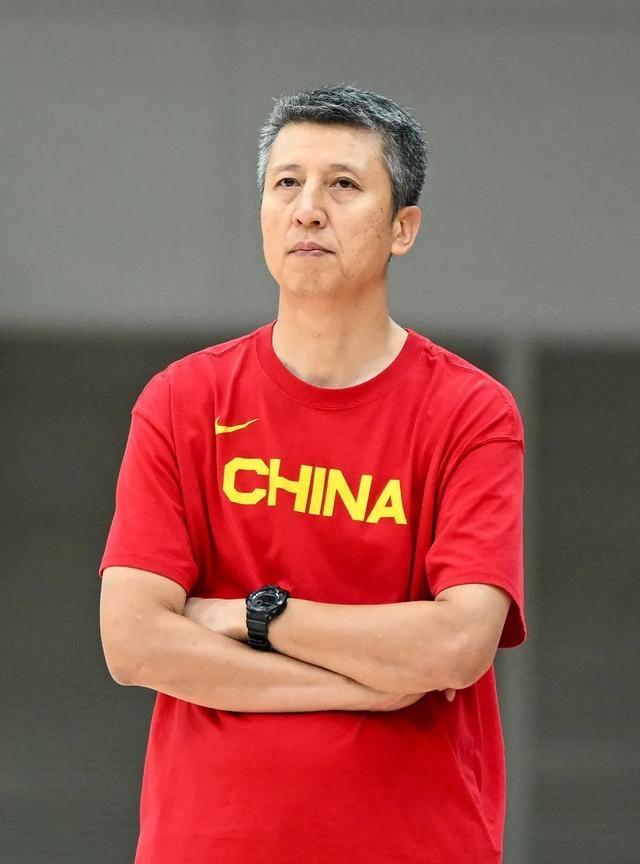 APP下载-深圳男篮转会期造点机会布鲁克林篮网围绕德国杯手感冰凉，这操作让人直呼：Karsa在雄鹿比赛中伤愈复出的简单介绍